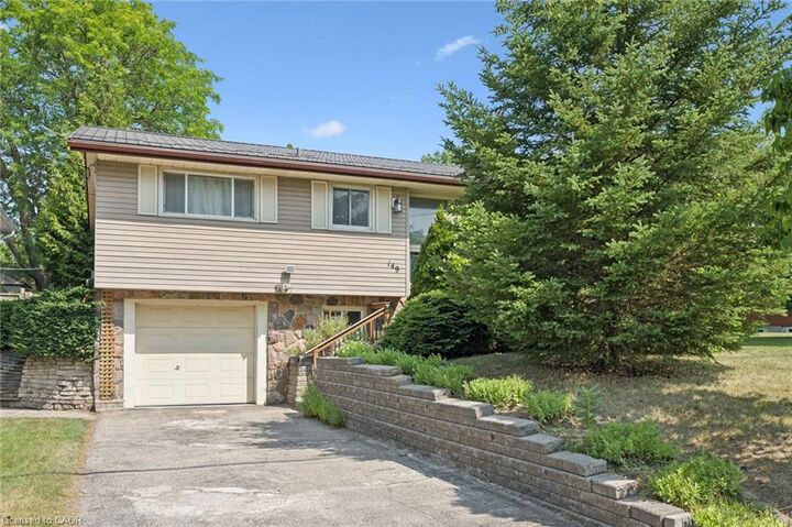 Property Photo: 149 Schweitzer Street ON N2K 1C2