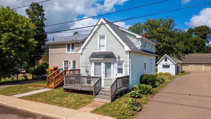 Property Photo: 285 Convent Street PE C1N 1V6