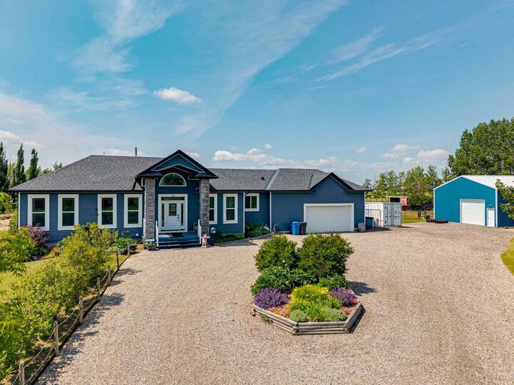 Property Photo:  23 Winters Place  AB T1X 0J1 