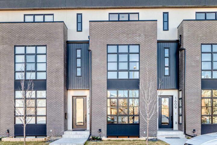 Property Photo: 1607 37 Avenue SW AB T2T 2H2