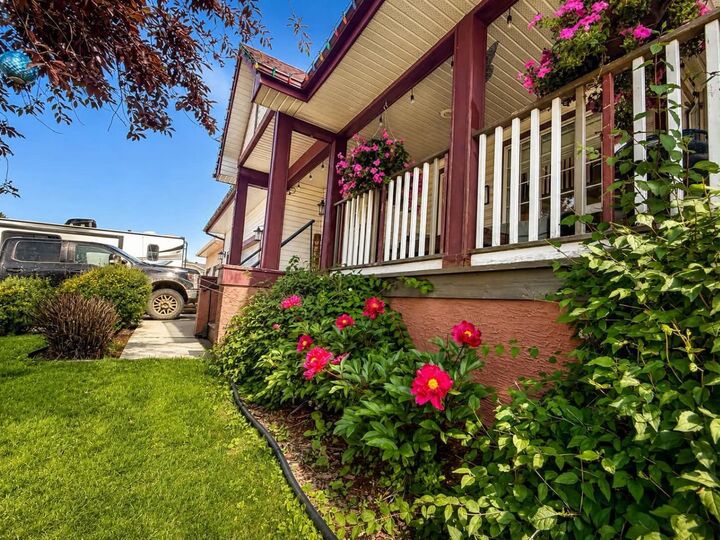 Property Photo: 9337 Berge Drive AB T0E 0Y0