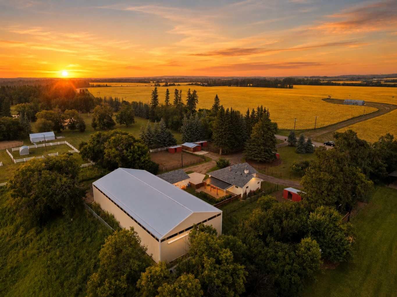 Property Photo: 38546 Range Road 272 AB T4P 0X6