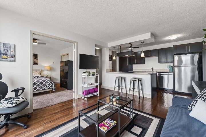 505 19 Avenue SW 606 — photo 1