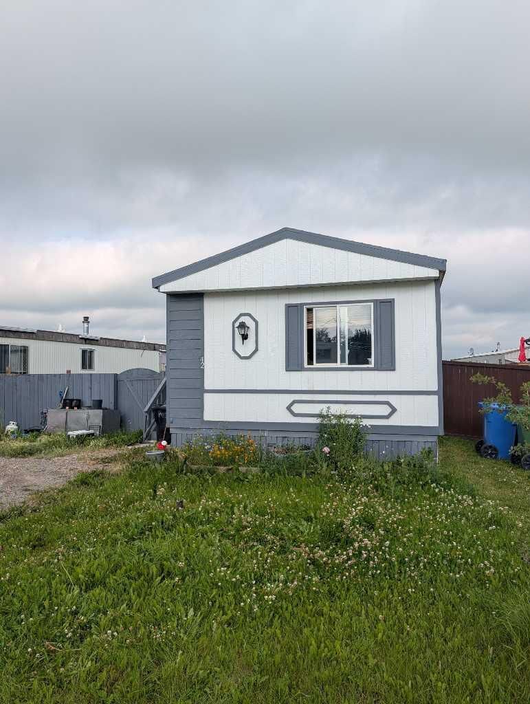 Property Photo: 110 Highway 22 42 AB T0M 0R0