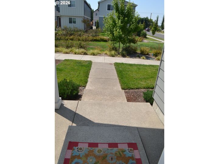 Property Photo: 603 Pickering Ln OR 97071