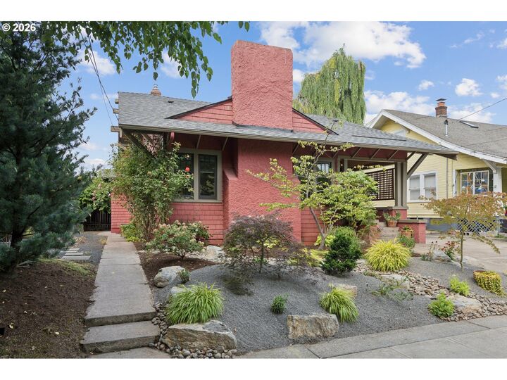 Property Photo: 1915 NE 46th Ave OR 97213