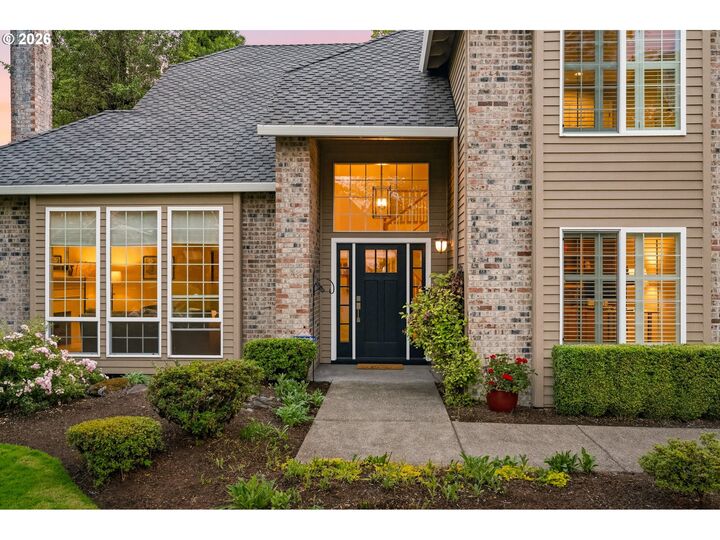 Property Photo: 14735 SW Peachtree Dr OR 97224