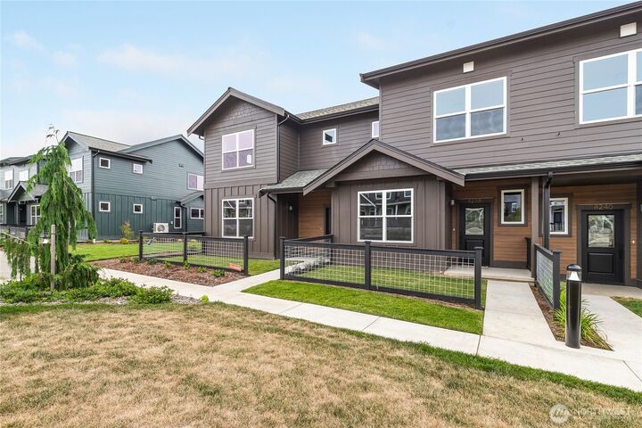 Property Photo:  4238  Melrose Lane  WA 98226 