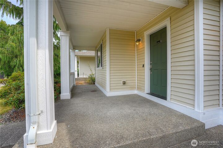 Property Photo:  17821  36th Avenue E  WA 98446 