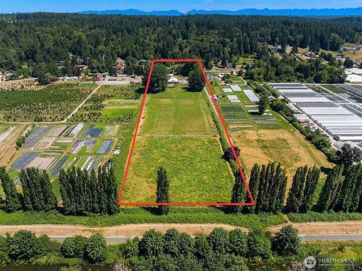 Property Photo:  13653  Woodinville Redmond Road NE  WA 98052 