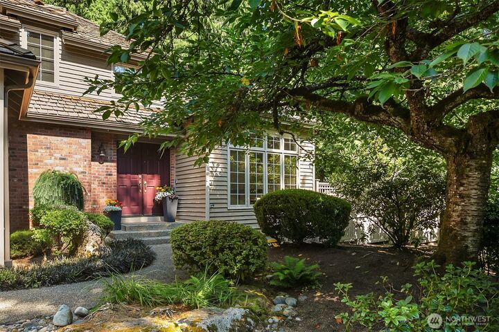 Property Photo: 13016 207th Avenue SE WA 98027