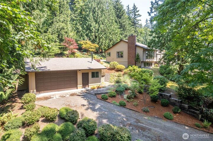 Property Photo: 2646 Maplewood Drive WA 98632