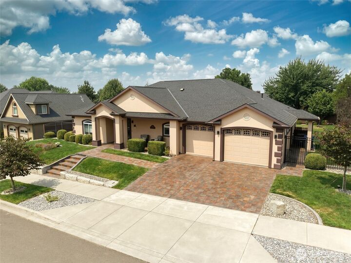Property Photo:  260  Coyote Ridge Drive  WA 99362 