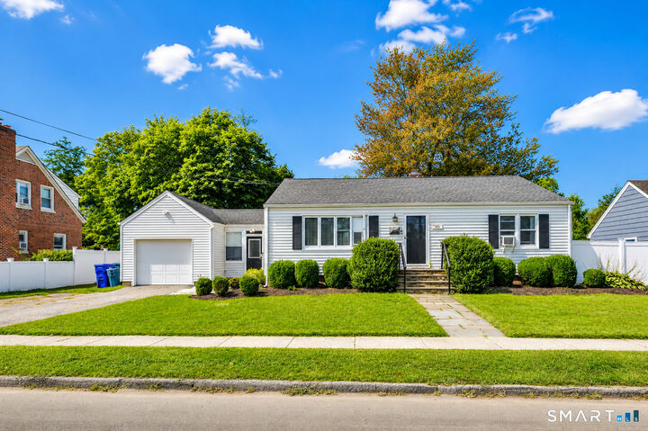 Property Photo: 269 Wakelee Avenue CT 06614