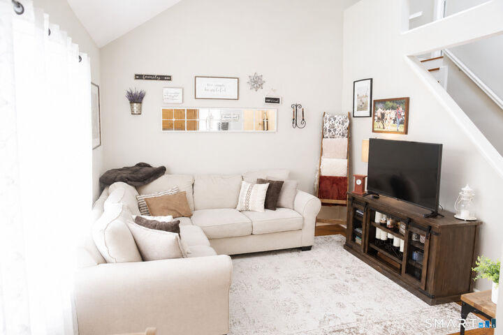 Property Photo:  74 Glen Ridge Court 74  CT 06776 