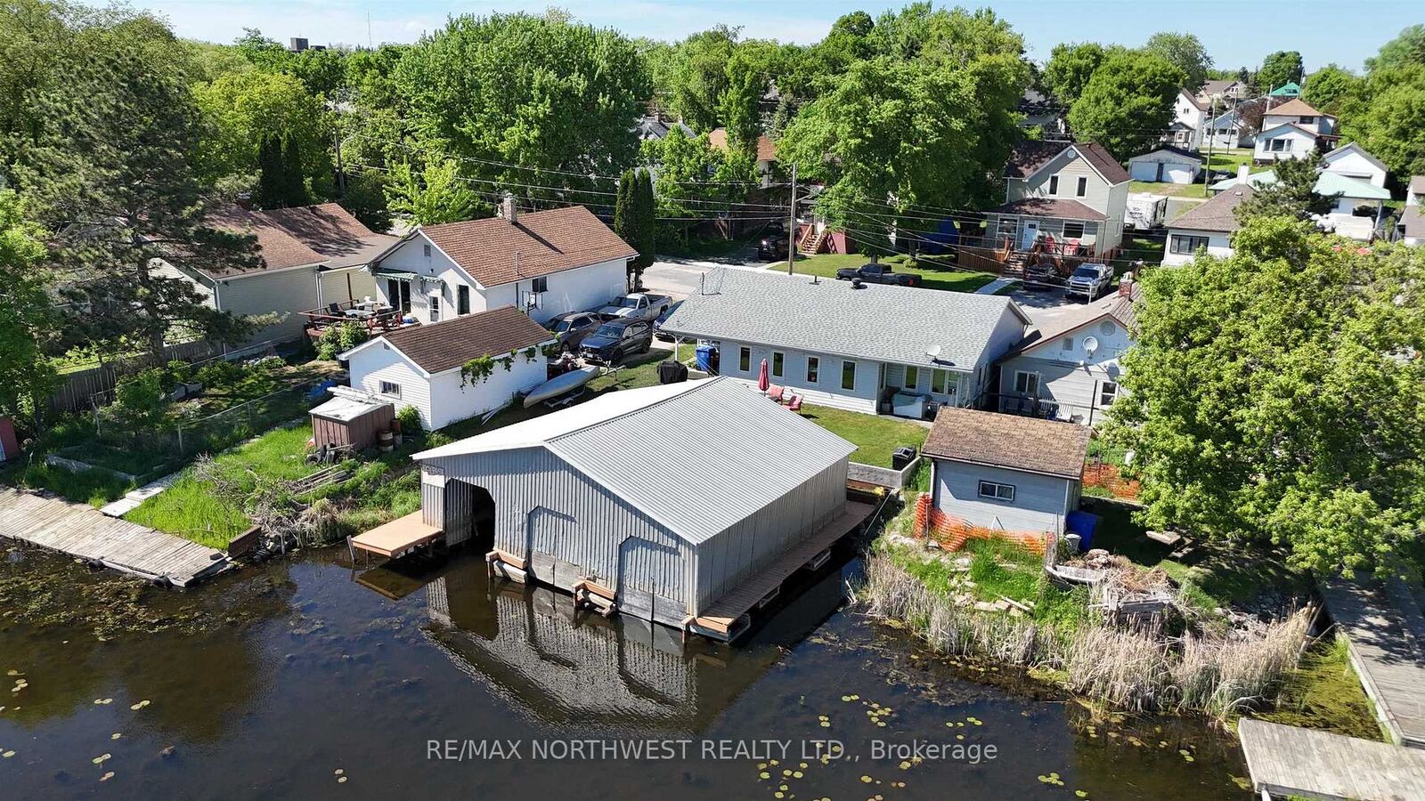 Property Photo: 817 Second St S ON P9N 1H6