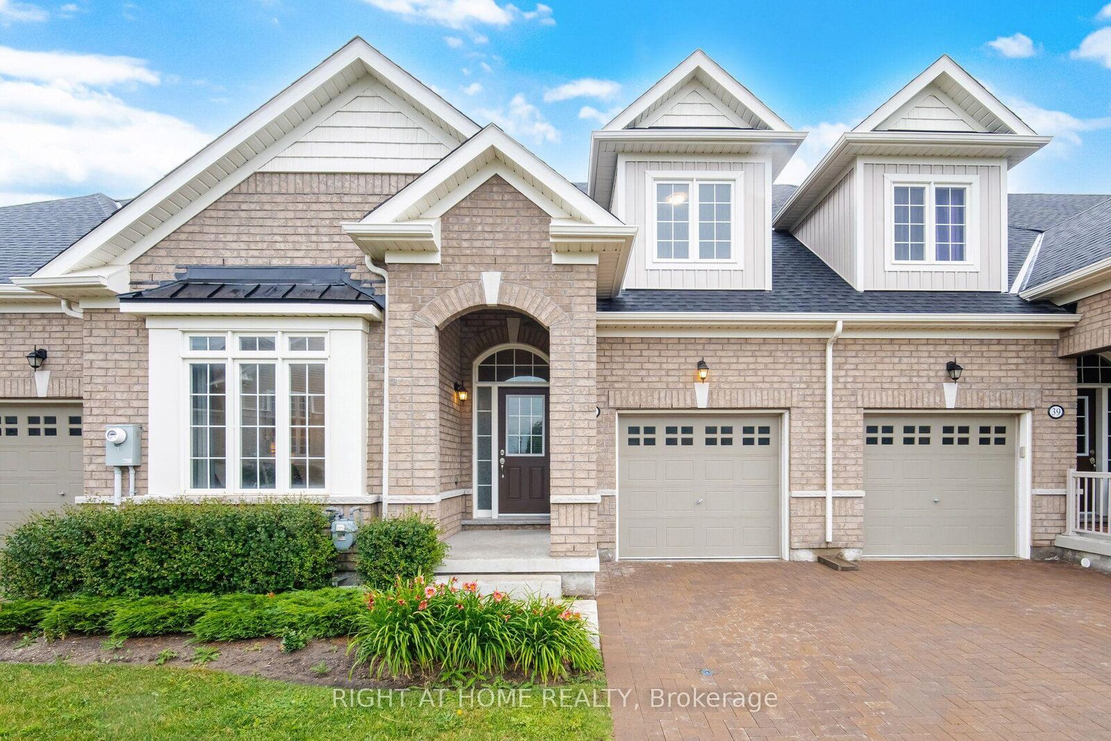 Property Photo:  41 Overlea Drive  ON L6R 4B5 