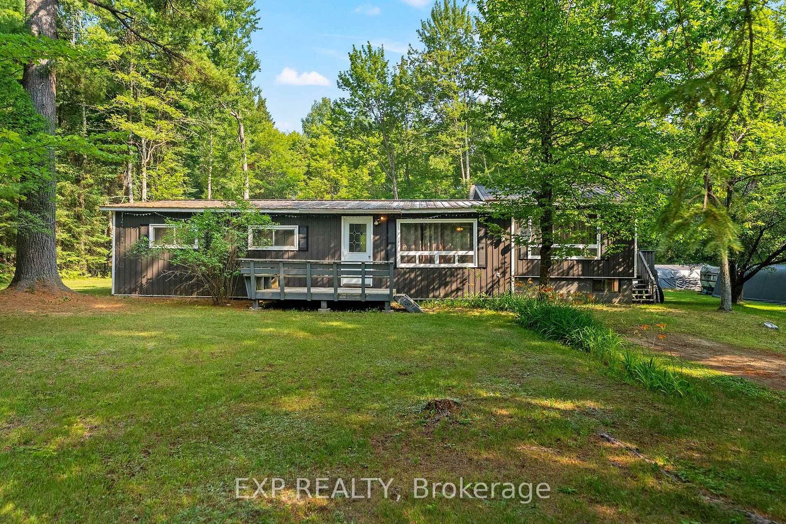 Property Photo: 154 River Bend Drive ON K0J 2E0
