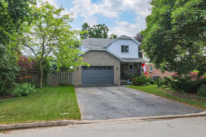 4542 Ivy Gardens Crescent — photo 1