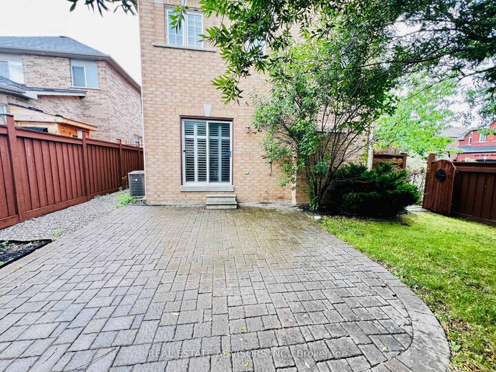Property Photo: 2 Adam Ernst Court ON L4H 2S5