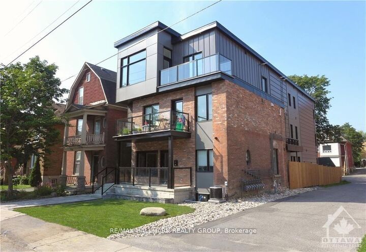 Property Photo: 368 Chapel Street 7 ON K1N 7Z6