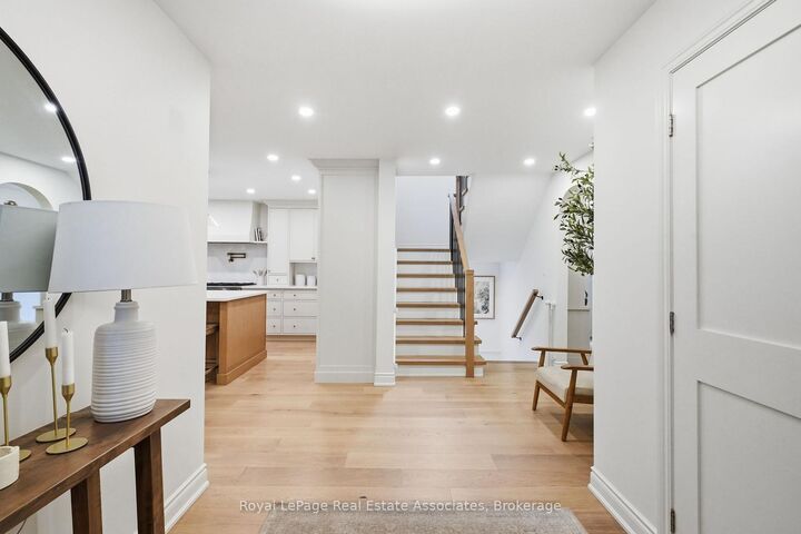Property Photo: 648 Cherrywood Drive ON L7T 3X1
