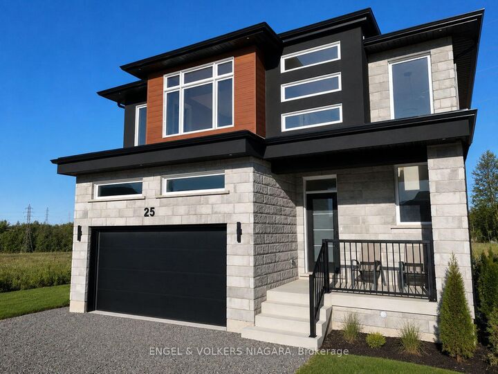 Property Photo:  25 Elvira Way  ON L2V 0M7 