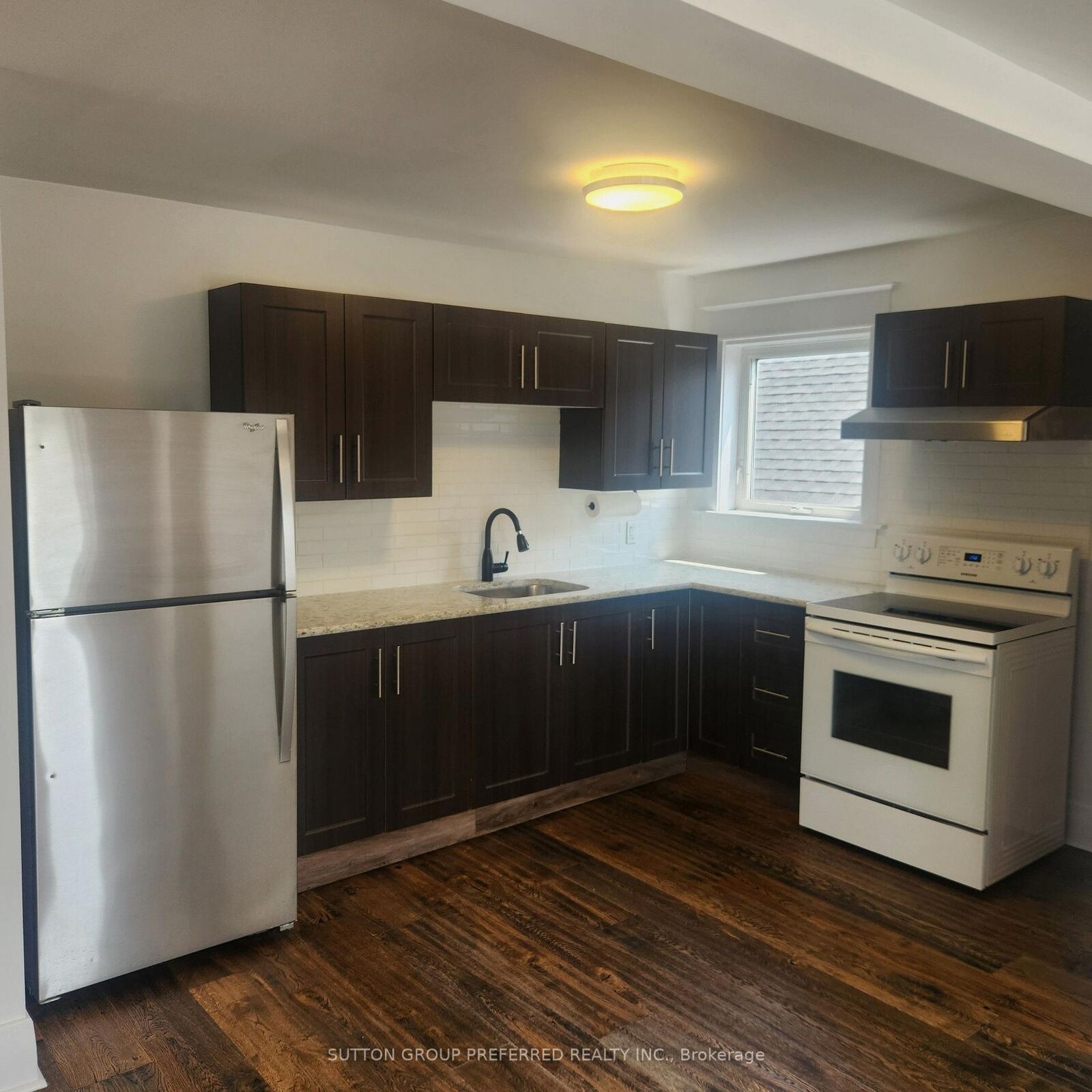 Property Photo: 312 Wharncliffe Road S Upper Unit ON N6J 2L7