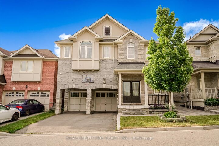 Property Photo: 14 Mosely Crescent ON L1Z 0M9
