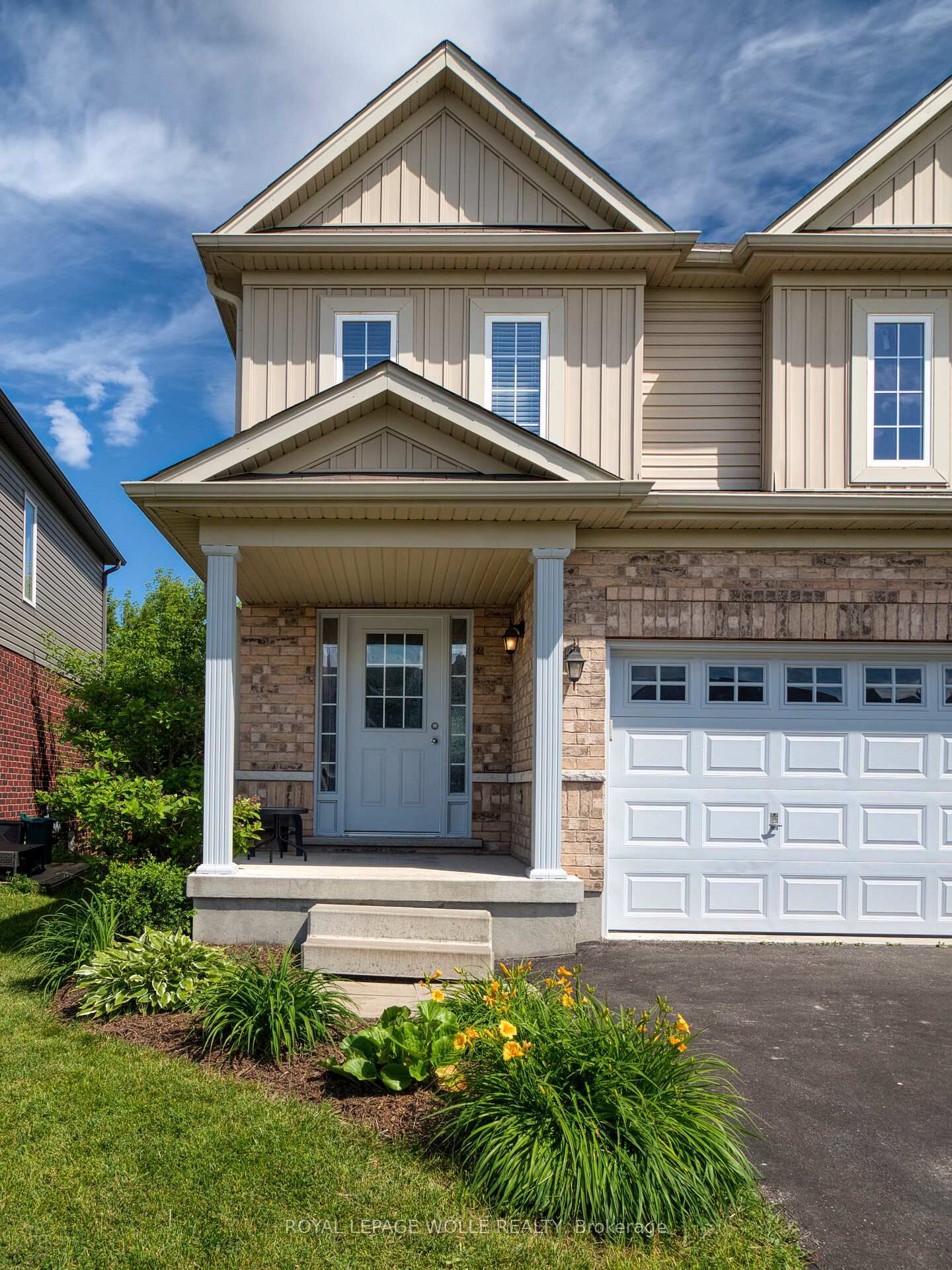 Property Photo: 264 Vincent Drive ON N0B 1E0
