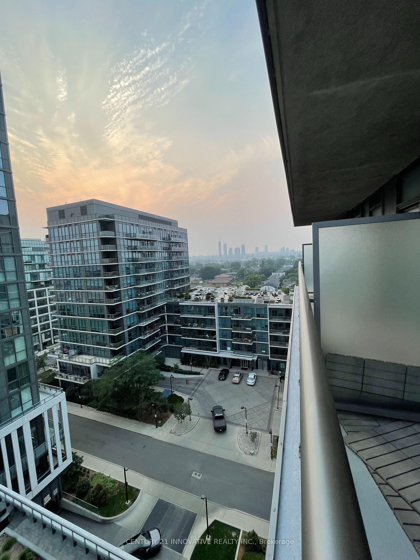 Property Photo:  17 Zorra Street 910  ON M8Z 0C8 