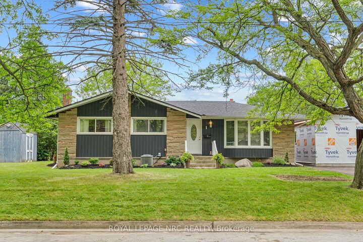 Property Photo: 1 Kingston Bay N/A ON L2M 4H6