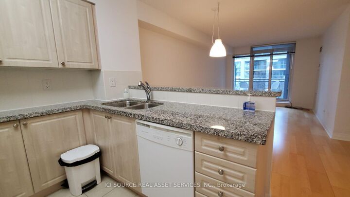 Property Photo:  2119 Lake Shore Boulevard W 316  ON M8V 4E8 