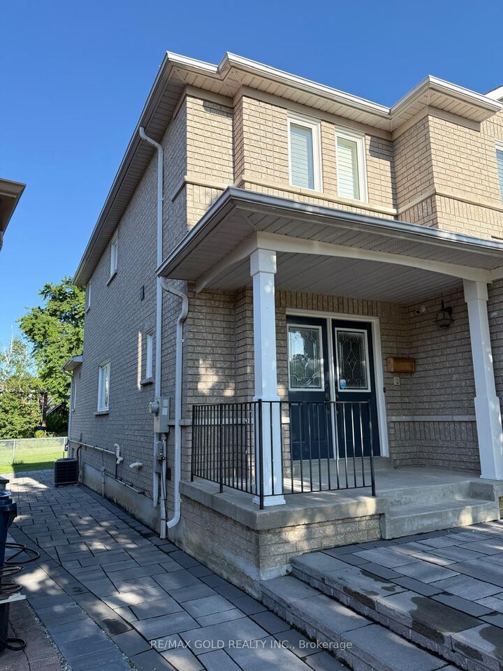 Property Photo: 42 Stonebridge Boulevard ON M1W 4A7