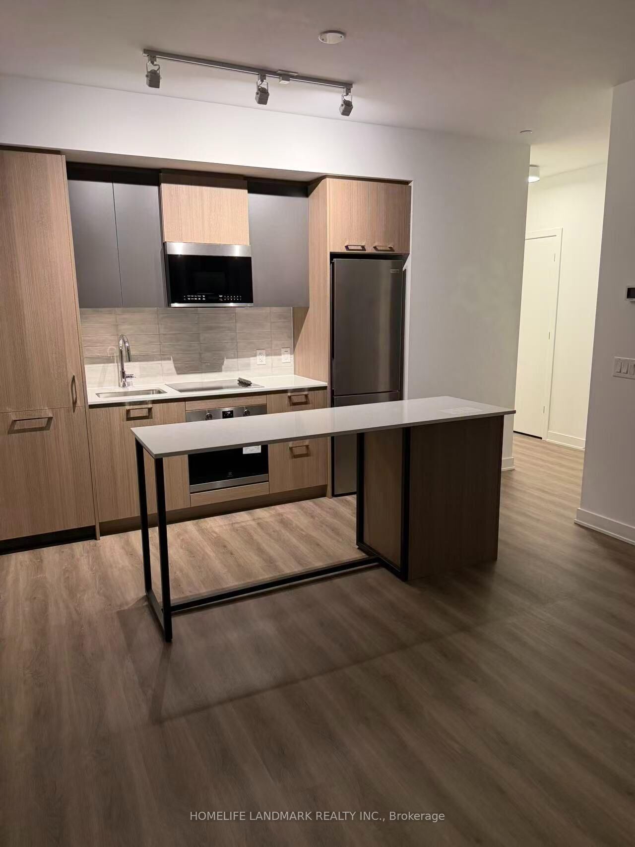 Property Photo:  30 Dreamers Way 1030  ON M5A 0Y7 