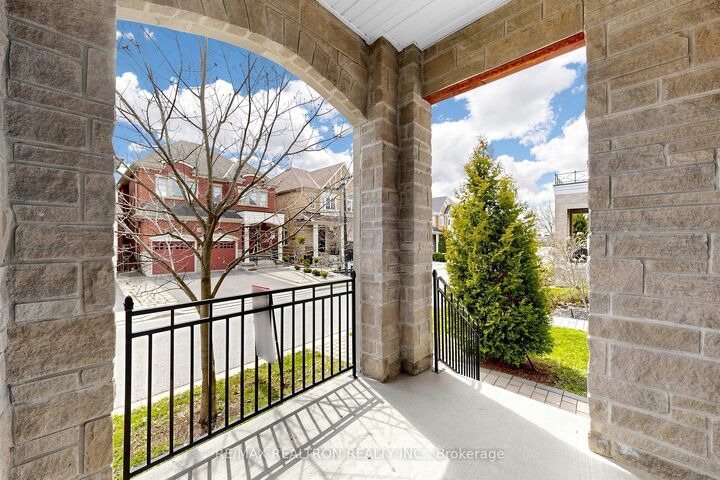 Property Photo:  26 Plantain Lane  ON L4E 1B9 