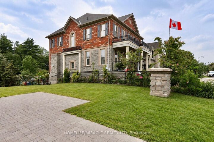 Property Photo: 114 Bloomsbury Avenue ON L6P 2X1