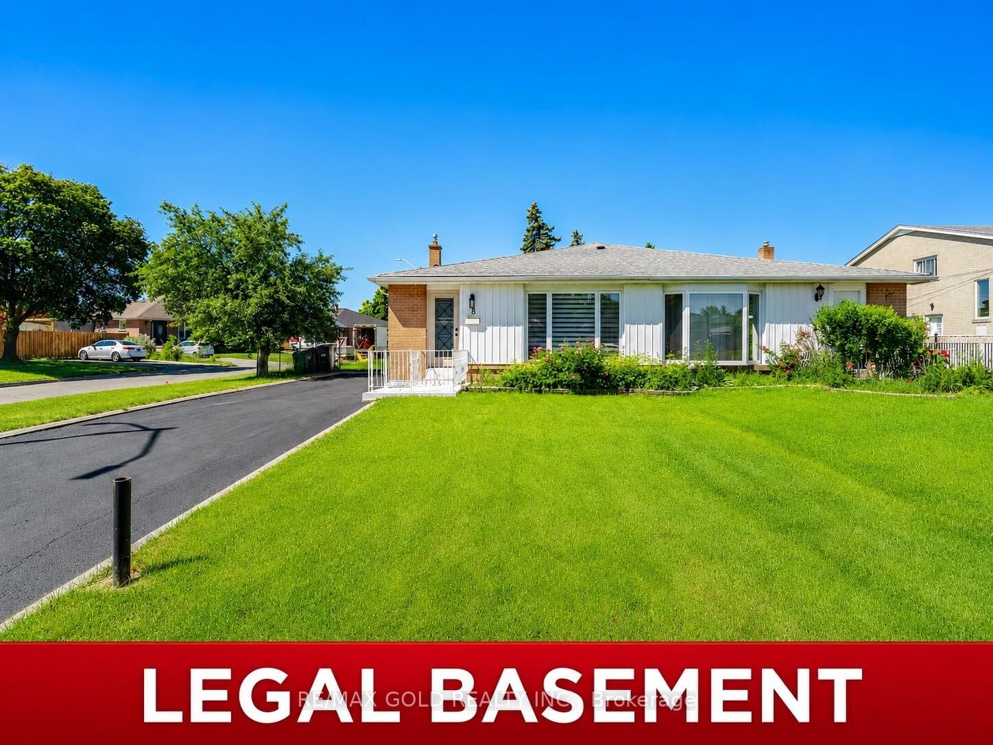 Property Photo: 8 Athlone Avenue ON L6T 2N7