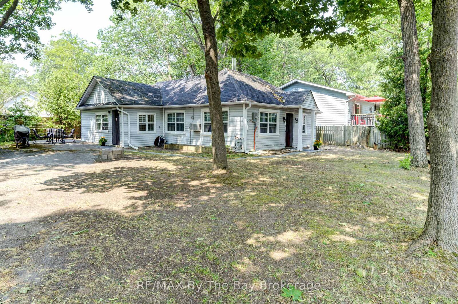 Property Photo:  110 24th Street N  ON L9Z 2E7 