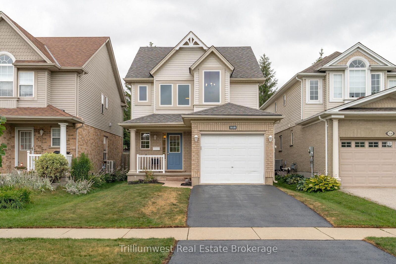 Property Photo:  518 Brookmill Crescent  ON N2V 2M1 