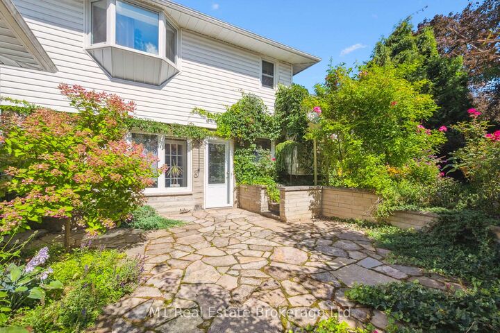 Property Photo:  21 Gladstone Avenue  ON N1E 1L7 