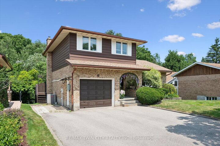 Property Photo: 8 Perin Place ON N2P 1L5