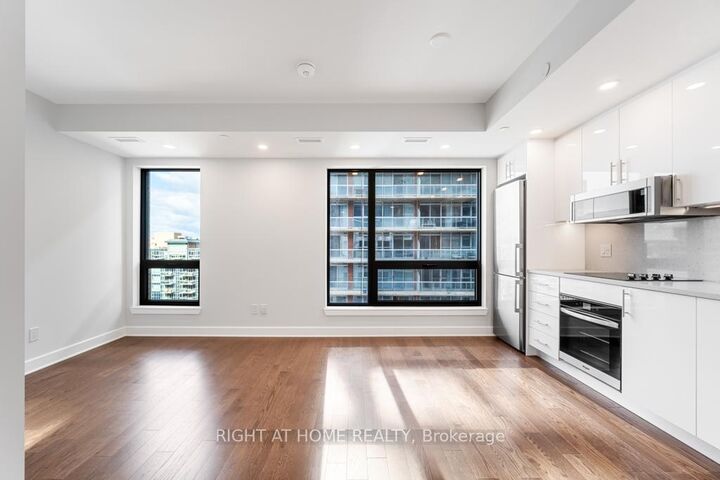 Property Photo:  180 George Street 1403  ON K1N 0G8 