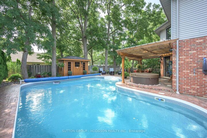 103 Carriage Hill Drive — photo 1