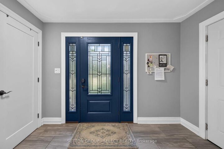 Property Photo:  429 Jarvis Street  ON N6K 1X2 
