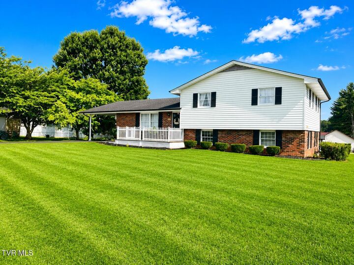 Property Photo: 1418 Glenmar Avenue TN 37645