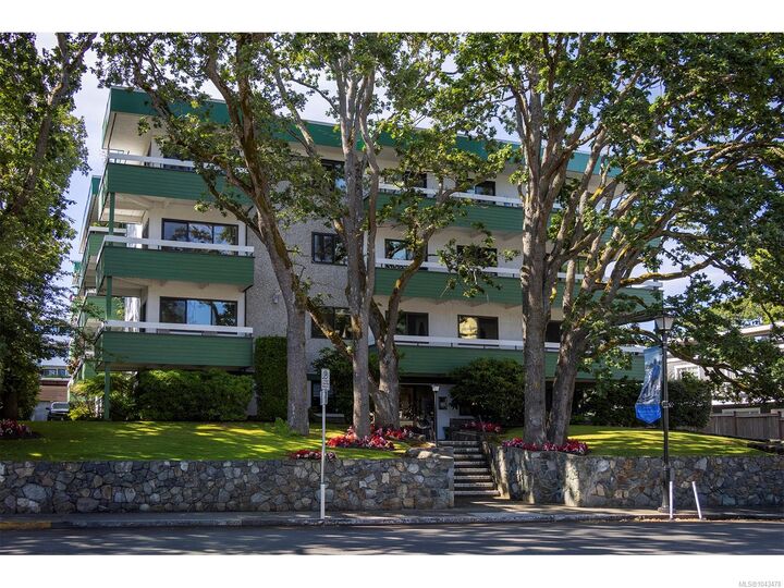 2095 Oak Bay Ave #307 — photo 1