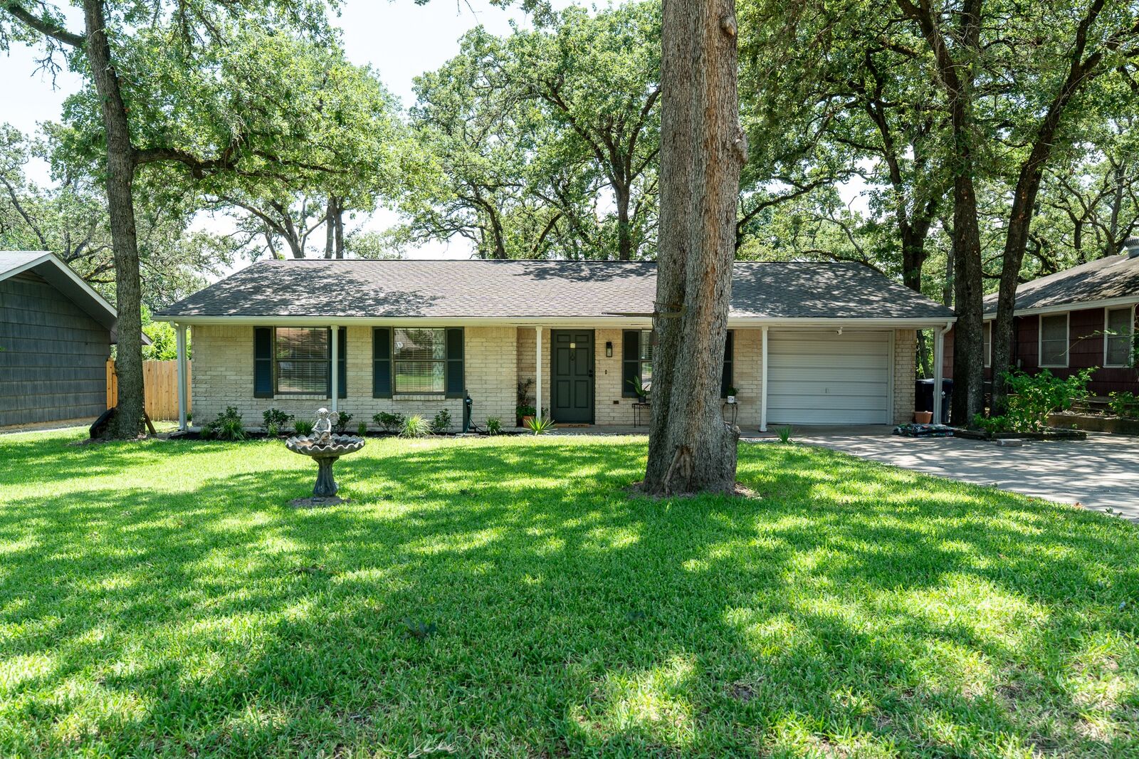 Property Photo: 2003 Alcoa Avenue TX 76567