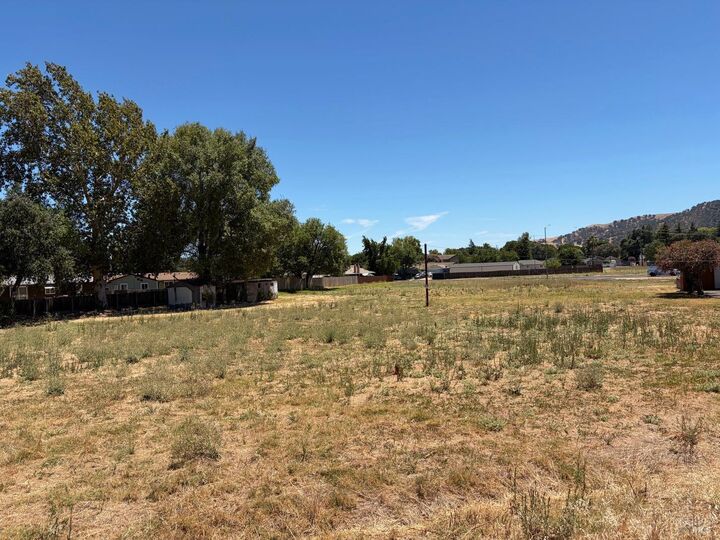 Property Photo:  755 Kingman Drive  CA 95687 