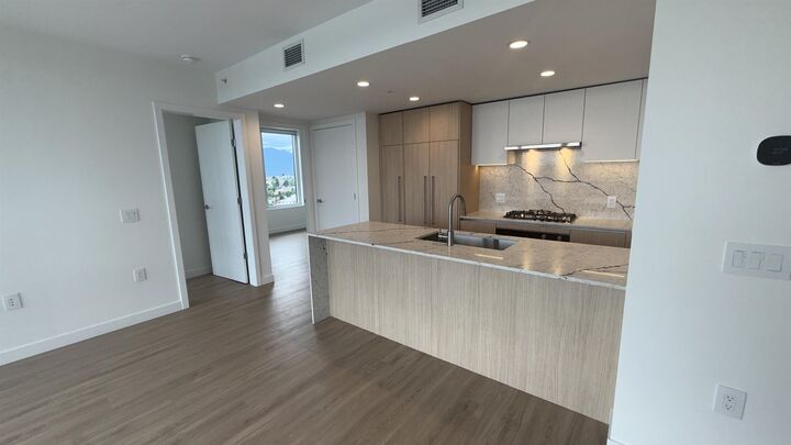 Property Photo: 2135 Springer Avenue 3108 BC V5B 0C1